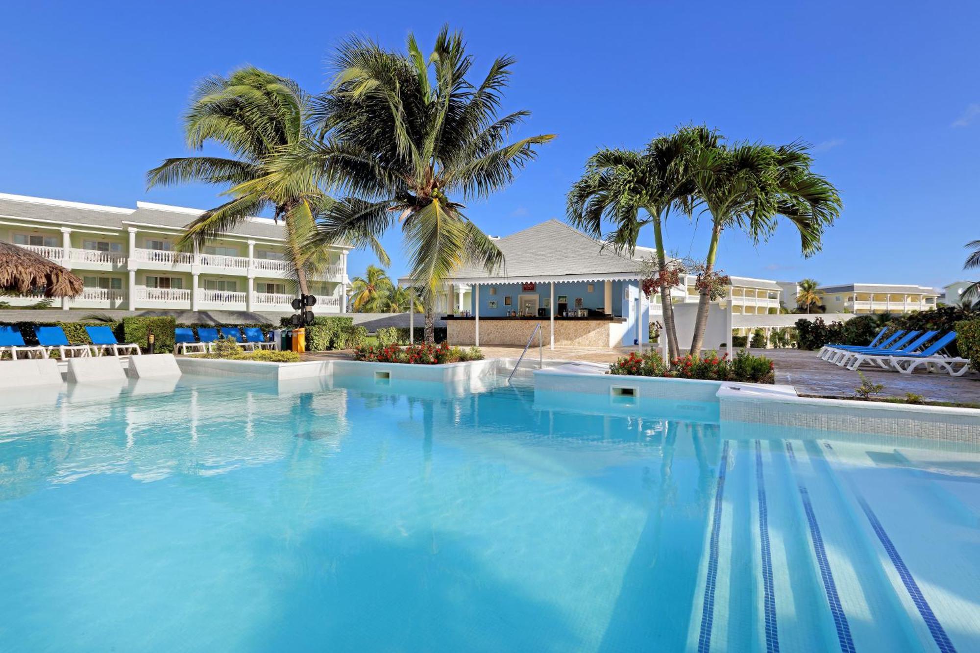 The Signature Level At Grand Palladium Lady Hamilton Resort & Spa 卢西 外观 照片